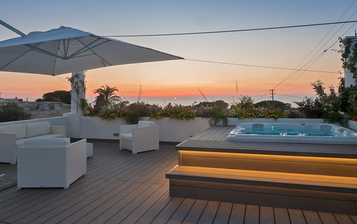 Casa Cristina - hot tub at sunset